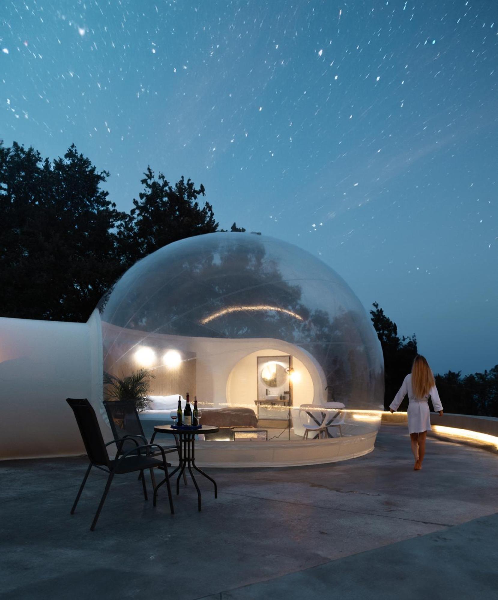 ホテル Glamping Balu モネステリオ エクステリア 写真