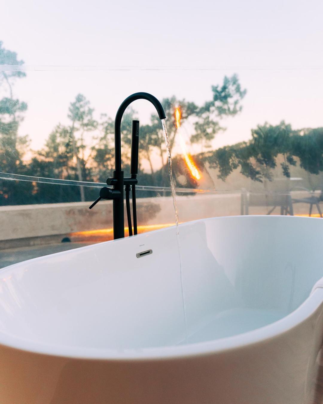 ホテル Glamping Balu モネステリオ エクステリア 写真