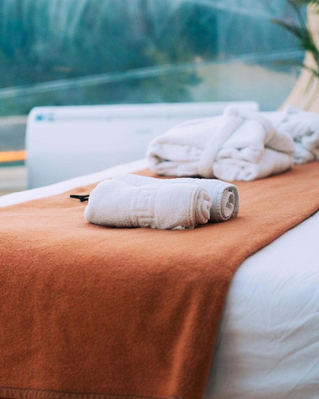 ホテル Glamping Balu モネステリオ エクステリア 写真
